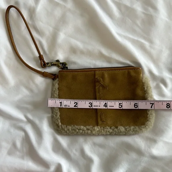Vintage Mini Coach Wristlet - Picture 7 of 8